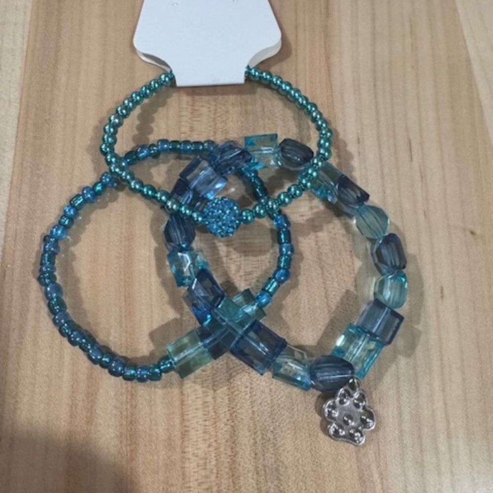 Set of three turquoise handmade bracelets